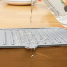 Load image into Gallery viewer, 【LAST DAY SALE】Silicone Kitchen Draining Mat