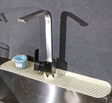 Load image into Gallery viewer, 【LAST DAY SALE】Silicone Kitchen Draining Mat