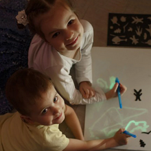 Load image into Gallery viewer, 🎅EARLY Christmas 50% OFF🎅 Children's Magic Luminous Drawing Board