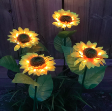 Load image into Gallery viewer, Solar Sunflower Lights