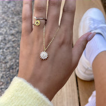 Load image into Gallery viewer, 【🎁EARLY CHRISTMAS SALE🎁】Spinning Sunflower Necklace