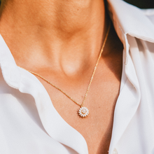 Load image into Gallery viewer, 【🎁EARLY CHRISTMAS SALE🎁】Spinning Sunflower Necklace
