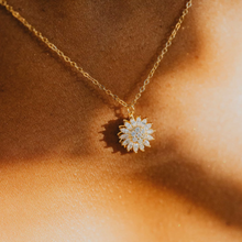 Load image into Gallery viewer, 【🎁EARLY CHRISTMAS SALE🎁】Spinning Sunflower Necklace
