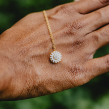 Load image into Gallery viewer, 【🎁EARLY CHRISTMAS SALE🎁】Spinning Sunflower Necklace

